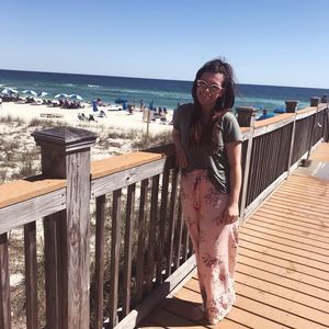 Meet your Posher, Liz